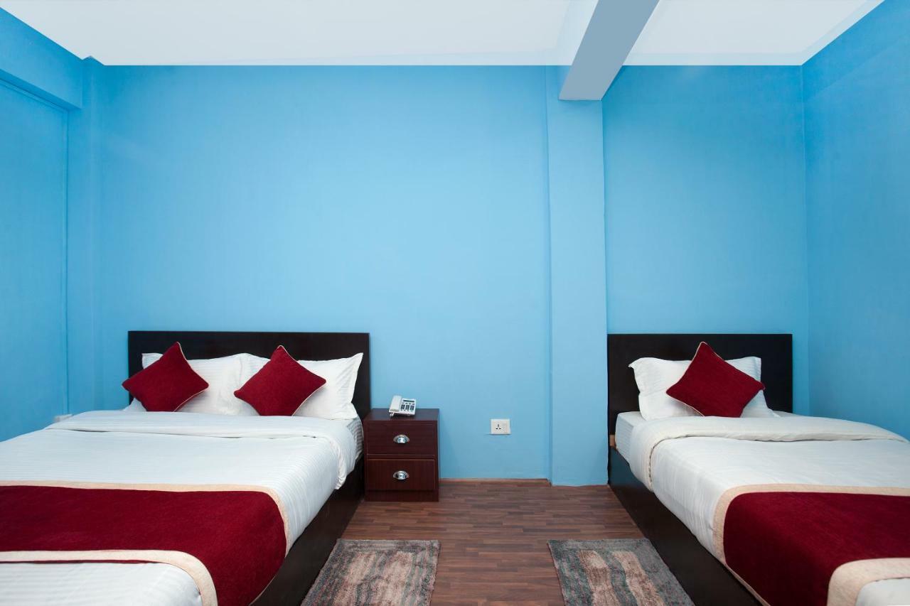 Hotel Crossroads Katmandu Zewnętrze zdjęcie