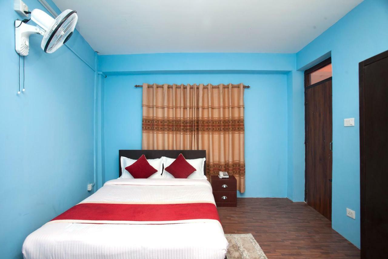 Hotel Crossroads Katmandu Zewnętrze zdjęcie