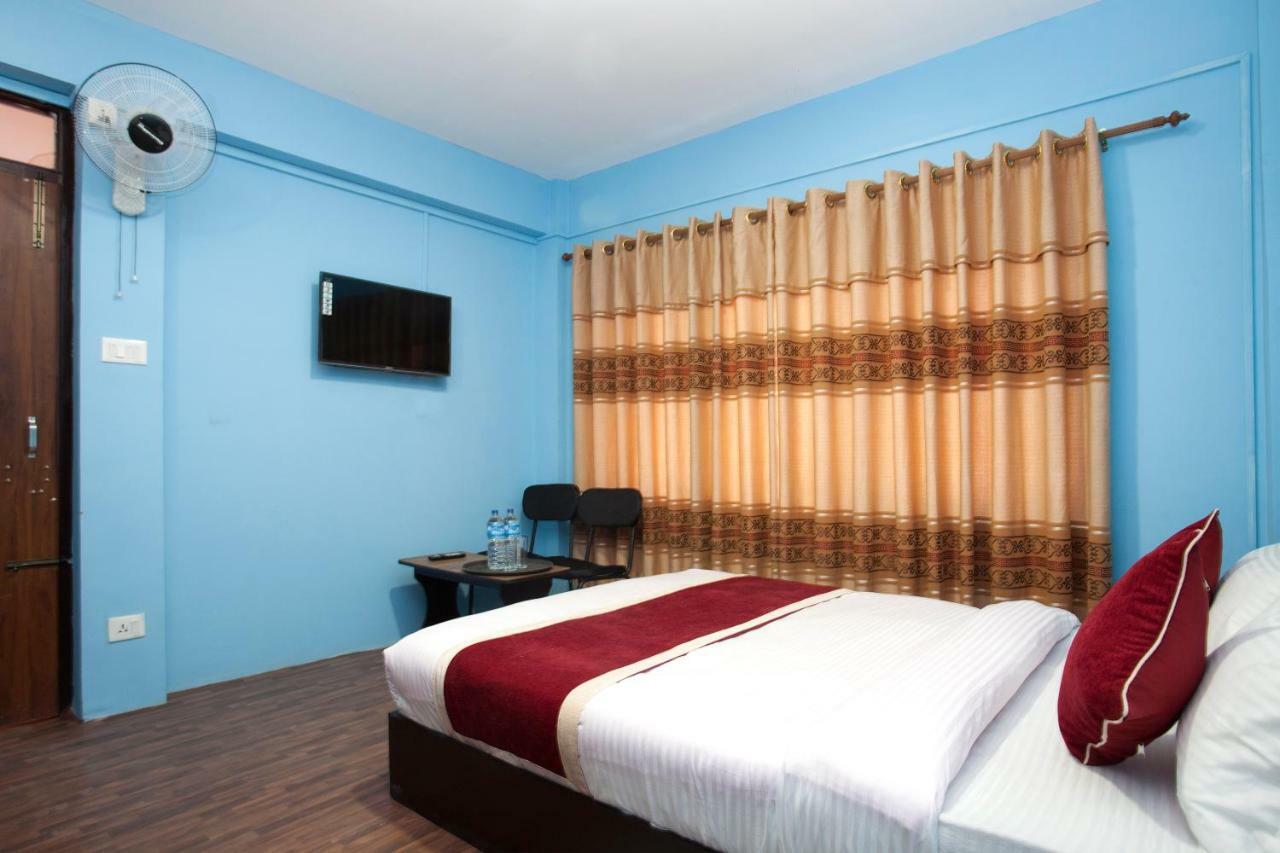Hotel Crossroads Katmandu Zewnętrze zdjęcie