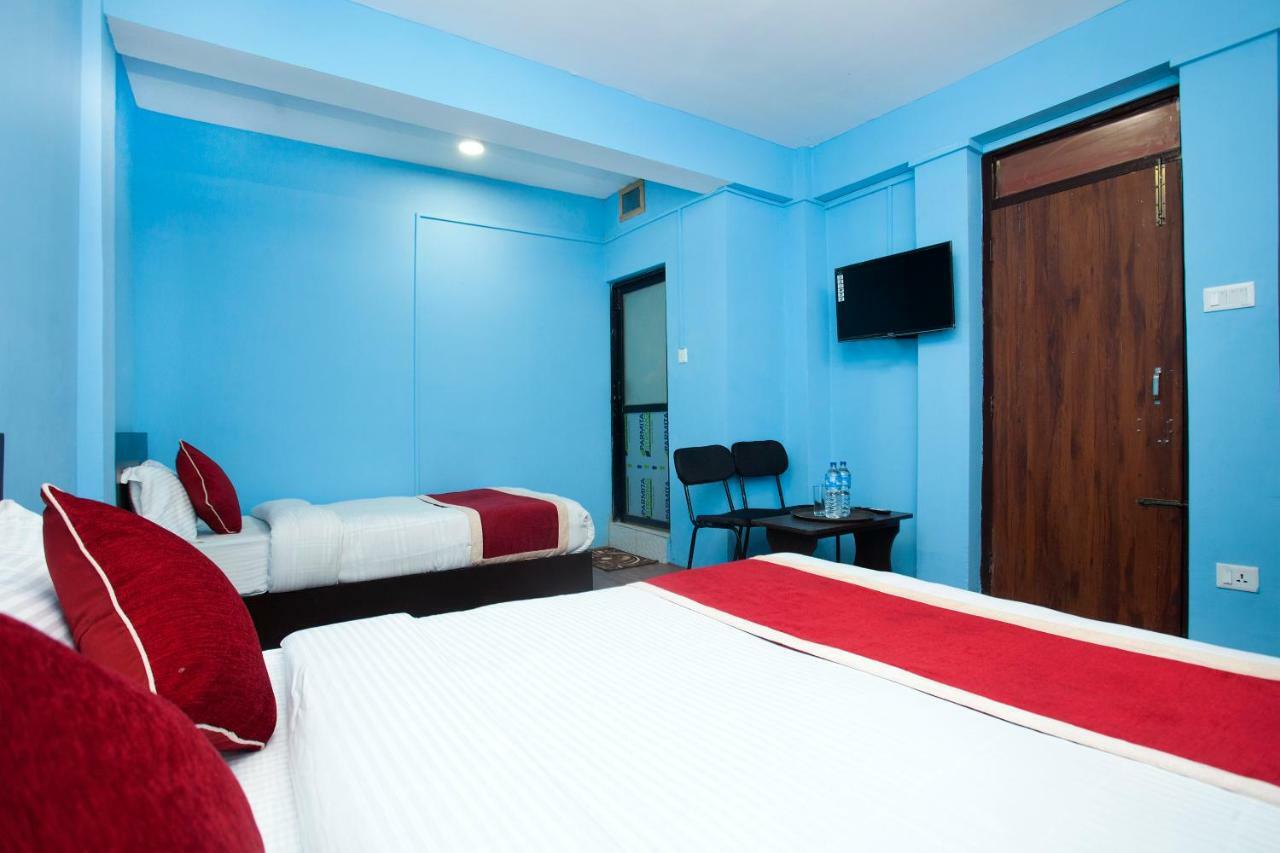 Hotel Crossroads Katmandu Zewnętrze zdjęcie