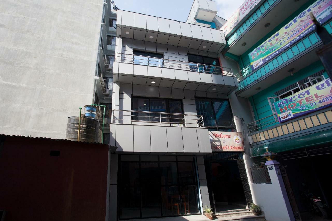 Hotel Crossroads Katmandu Zewnętrze zdjęcie