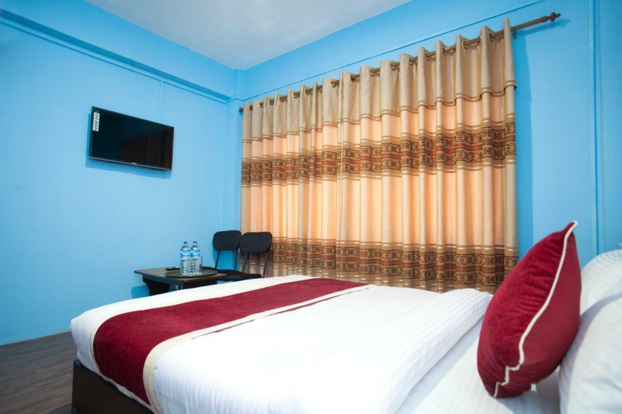Hotel Crossroads Katmandu Zewnętrze zdjęcie